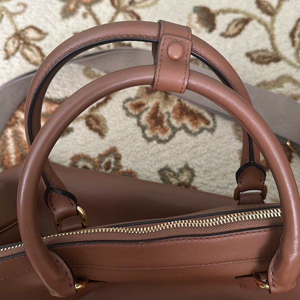 Michael Kors Bag - Picture 3 of 9